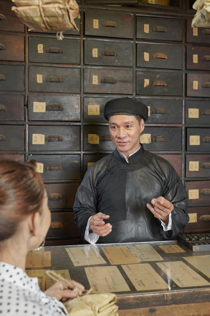 传统医生药剂师文化