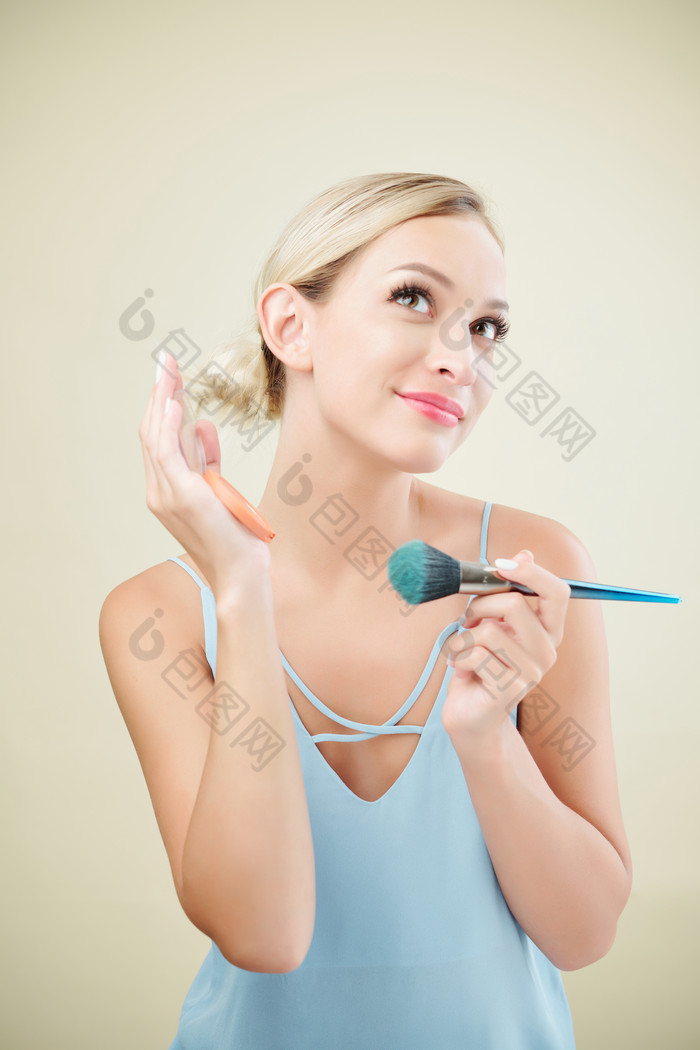 白人种族的的成年人