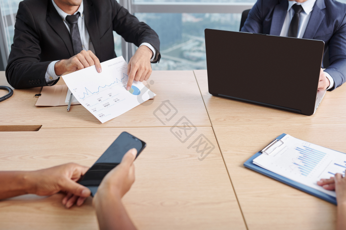 办公室开会图片-办公室开会素材免费下载-包图网