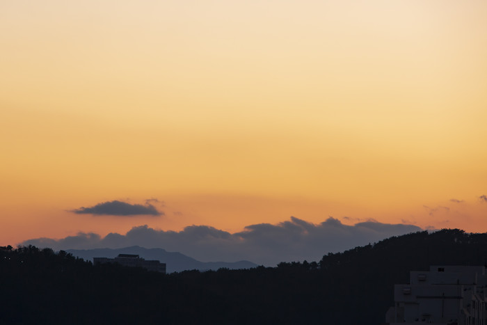 落日余晖自然山川摄影图