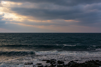 美丽霞光万丈<strong>海上</strong>摄影图