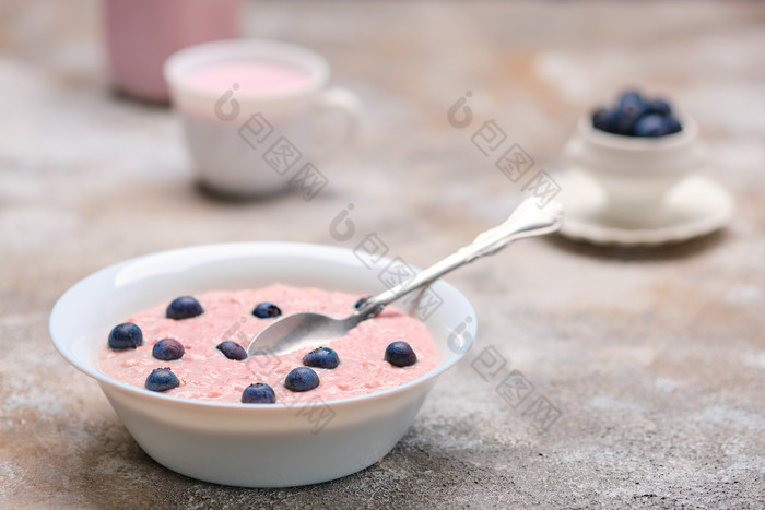 蓝莓甜品美食摄影图