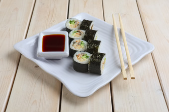 精致美味的<strong>日本料理</strong>寿司