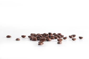 散落在地上的咖啡豆