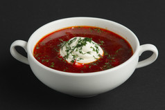 加入奶油的番茄汤摄影图