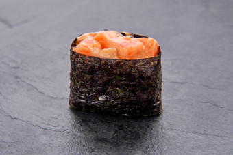 美味的海苔卷肉摄影图