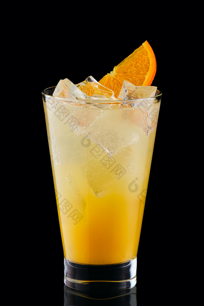 美味的冰镇橙汁摄影图