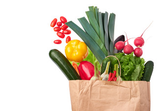 纸袋中的蔬菜组合