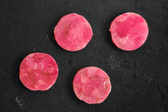 粉红色的可爱小饼摄影图