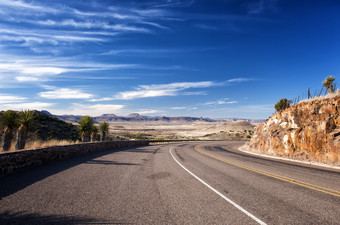 户外弯曲道路<strong>公路</strong>