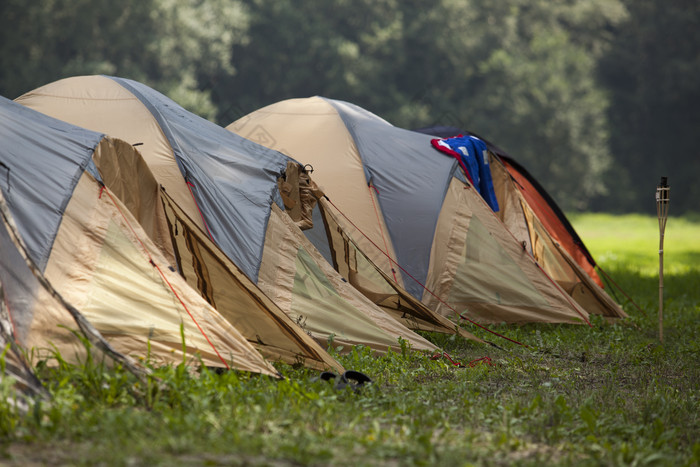 的节假日的野外露营地素材免费下载,本次作品主题是摄影图,使用场景是