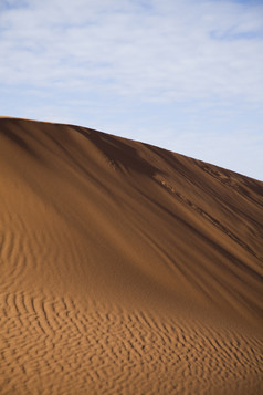 高耸的沙漠沙滩摄影