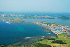 蓝色大海岛屿海洋摄影图