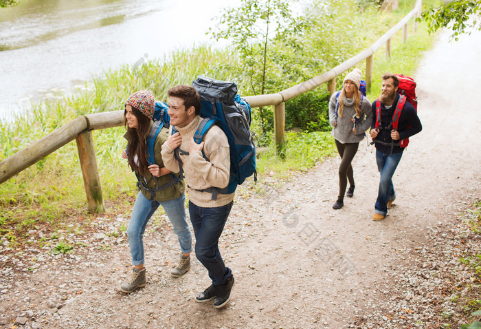 朋友友人朋友自己人支持者组群批簇旅行行驶图片-包图网