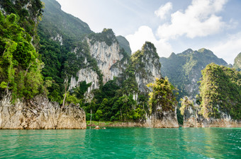 大自然美丽的山林河水