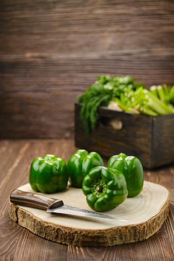 绿色蔬菜菜椒摄影图