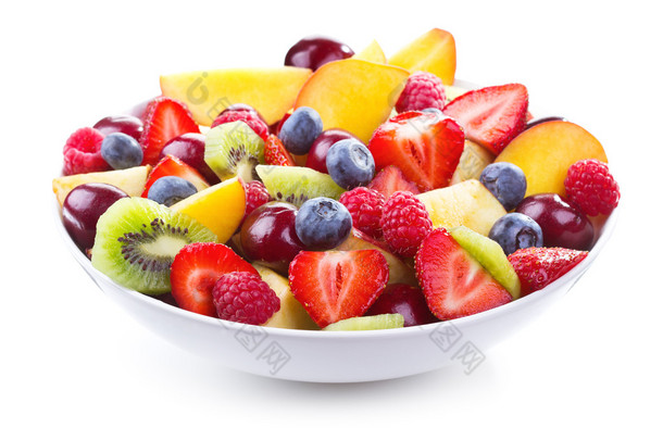 色拉配以新鲜的水果和浆果