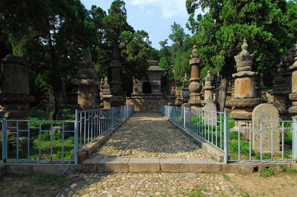 灵岩寺寺观