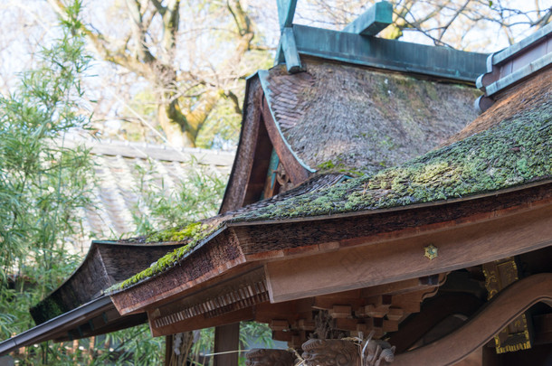 京都，日本-2015 年 1 月 11 日: 胸形神社的京都御苑花园。一个著名的历史遗址在古代城市京都，日本.