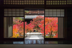 南禅寺寺在京都在秋天