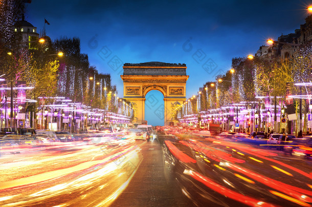凯旋门<strong>巴黎</strong>的城市在日落-拱的胜利和香榭丽舍大街