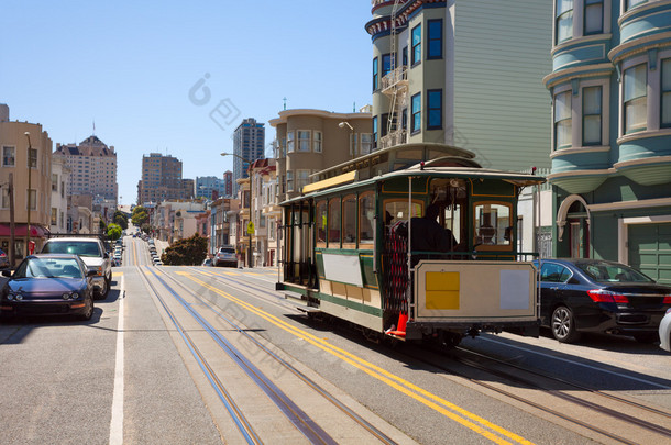 在夏天的 San Francisco 电车