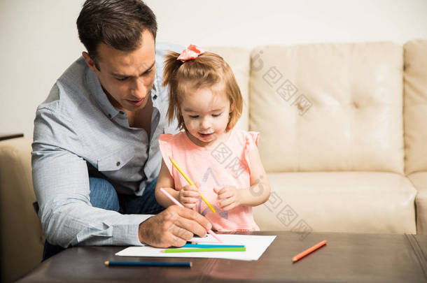 父亲和女儿着色书