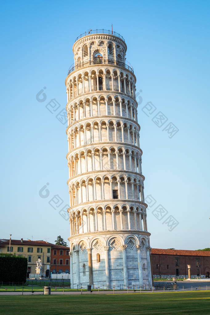 比萨斜塔（英语：Leaning Tower of Pisa），意大利比萨斜塔（英语：Leaning Tower of Pisa），意大利比萨斜塔（英语：Leaning Tower of Pisa），以