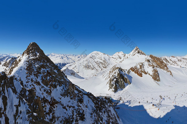 高山滑雪度假村-奥地利因斯布鲁克