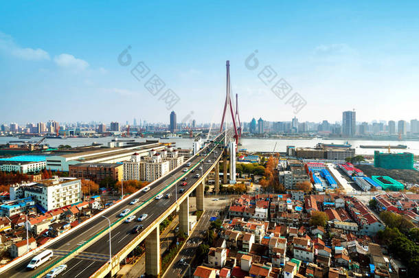 中国上海市杨浦大桥