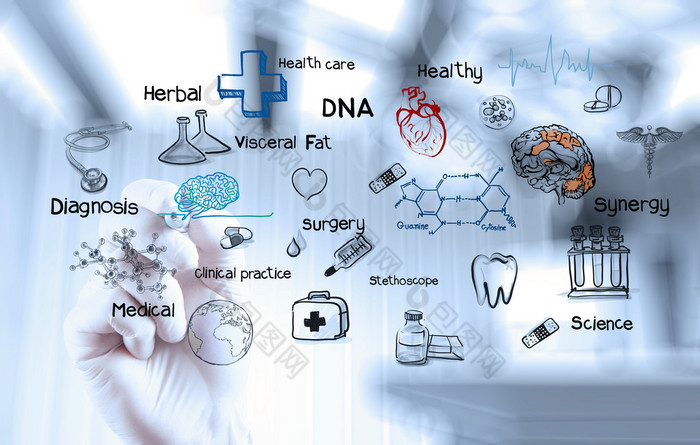 医生手工作与现代计算机接口作为医疗公司