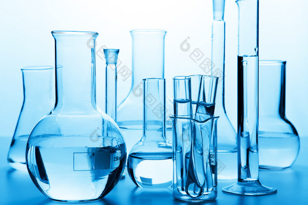 化学<strong>实验室</strong>玻璃器皿