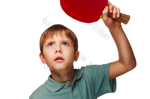打乒乓球正手上旋球的金发男孩