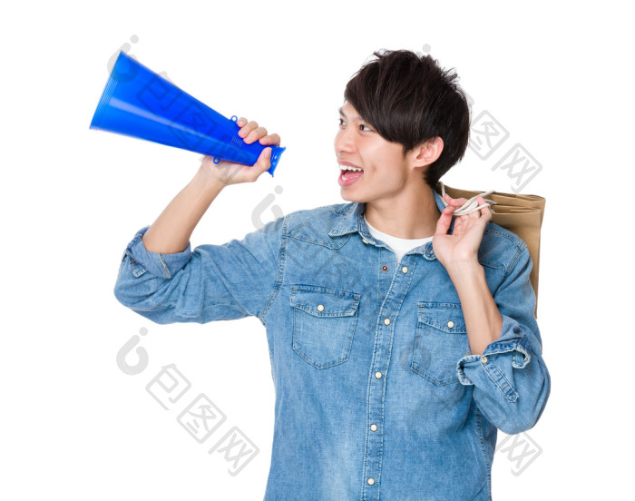 Asian man using mega-包图企业站