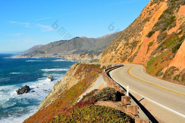 <strong>高速公路</strong>1运行沿太平洋沿岸在加利福尼亚州.