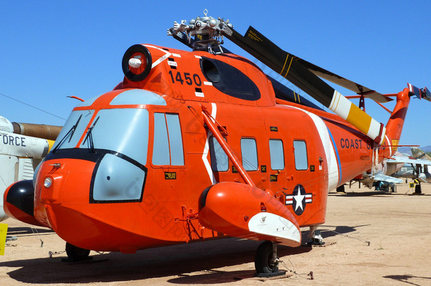 飞机在皮马空气和空间缪斯西科斯基 hh-52a seaguard