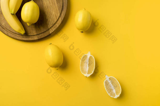 柠檬和香蕉木板