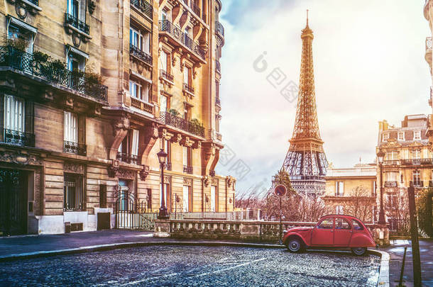 从一个小小的街道巴黎的<strong>埃菲尔</strong>铁塔