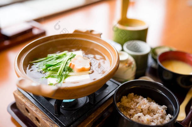 设置在日本餐厅的豆腐 