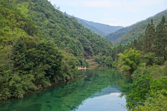 中国福建省武夷山市的峡谷