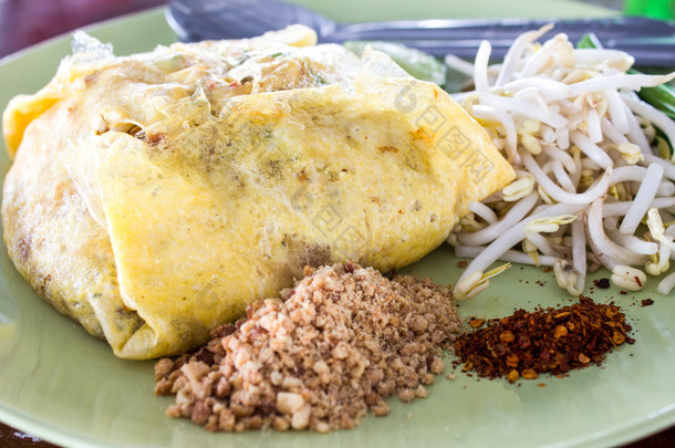 Thailand's national dishes, stir-fried rice noodles (Pad Thai) 
