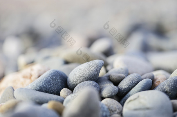 在塞浦路斯海滩上的鹅卵石