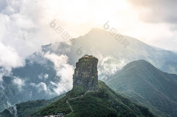 范景山的日落风光，欣赏范景的<strong>景色</strong> 