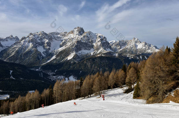 Sesto，Sextner Dolomiten，意大利。 Ski中心Tre Cime Dolomiti或3 Zinnen Dolomiten