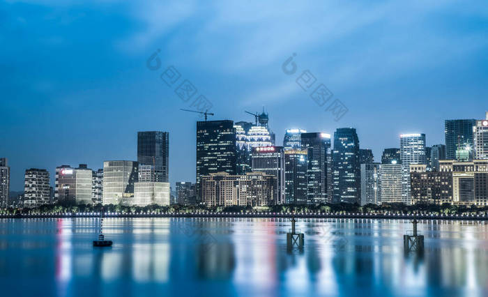 杭州建筑景观与城市天际线的夜景