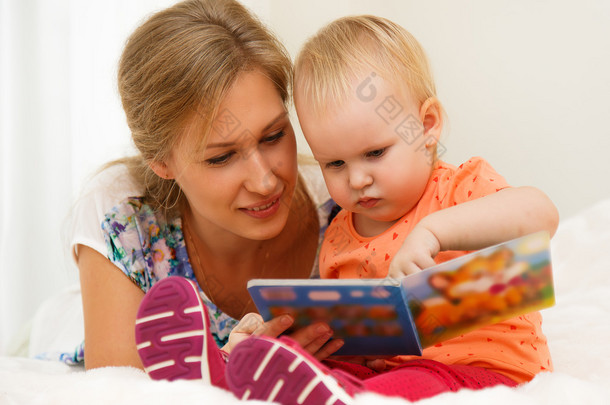 母亲与孩子读的书