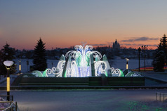 冬天的喷泉, 夜晚的新年照明