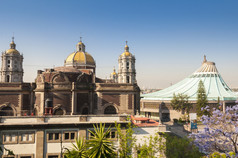 在墨西哥城瓜达卢佩圣母的圣殿
