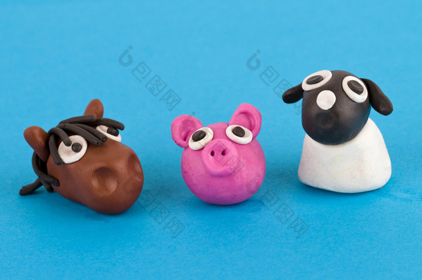 可爱的橡皮泥农场动物集合-猪，马羊.