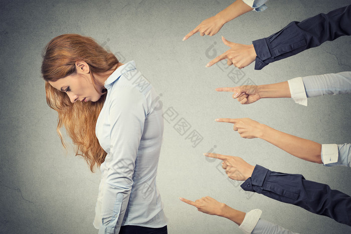概念的指控有罪的女商人人女工人图片-包图网企业站